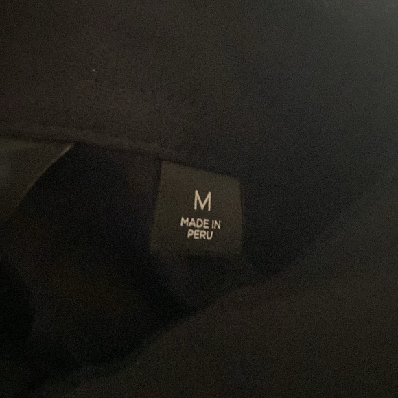 NWT Travis Mathew Oceanside Polo Shirt Mens M Black Intuit Logo Golf - Picture 10 of 13